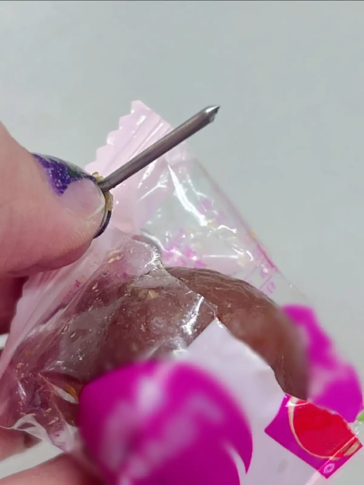 ผู้บริโภคสั่งบ๊วยมาทาน กัดคำแรกไม่เป็นไร คำต่อไปเกือบขิต