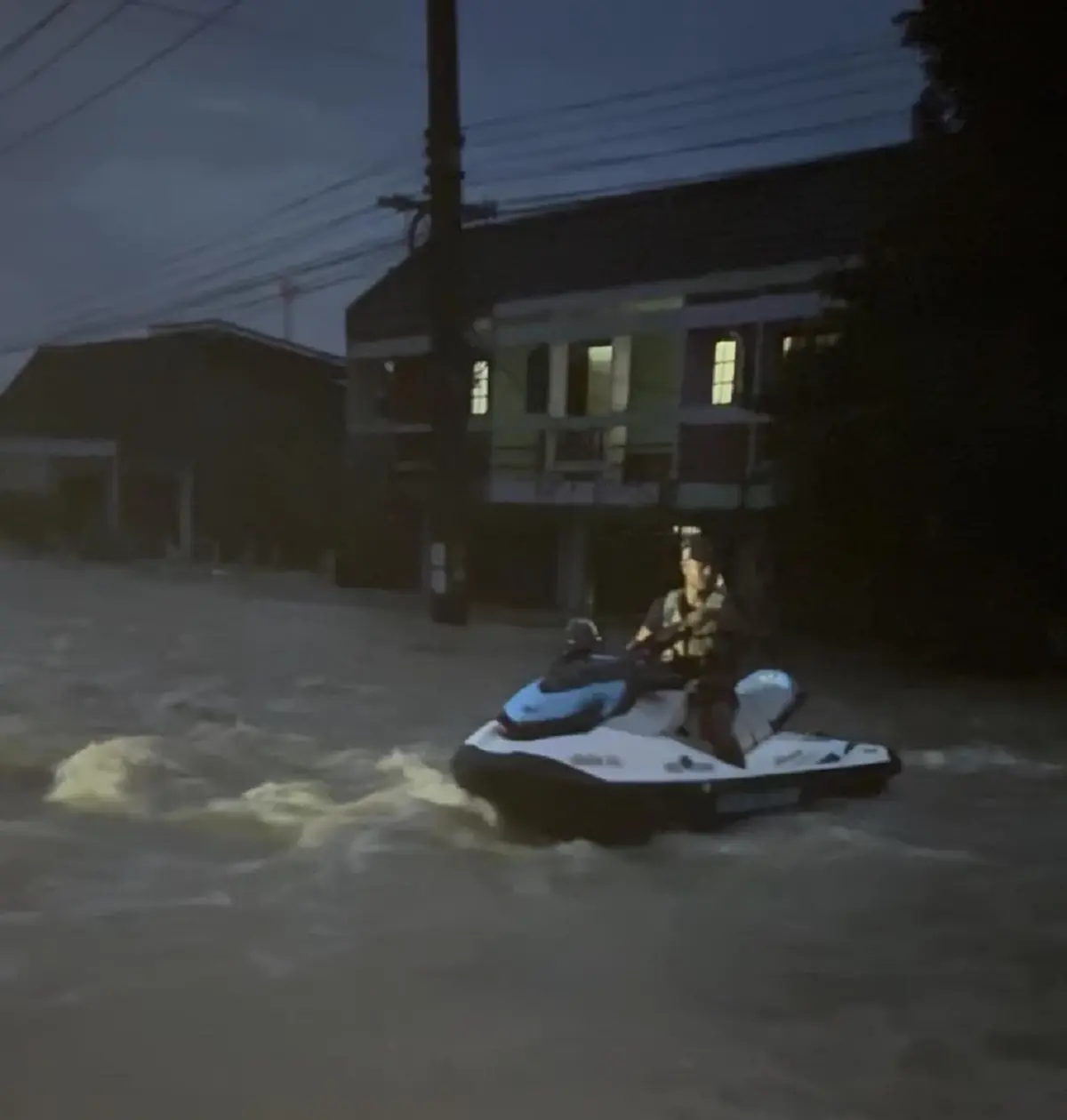 สส.โกแพ พ้อทีมเจอคำด่า ปาของใส่ ถ้าวันนี้ยังมีอีก คงต้องถอนตัว