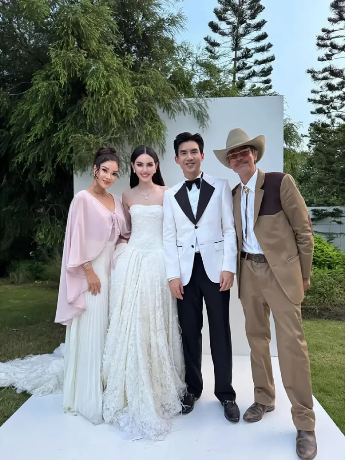 “ใหม่ ดาวิกา – เต๋อ ฉันทวิชช์” วิวาห์แล้ว! บรรยากาศเรียบง่าย