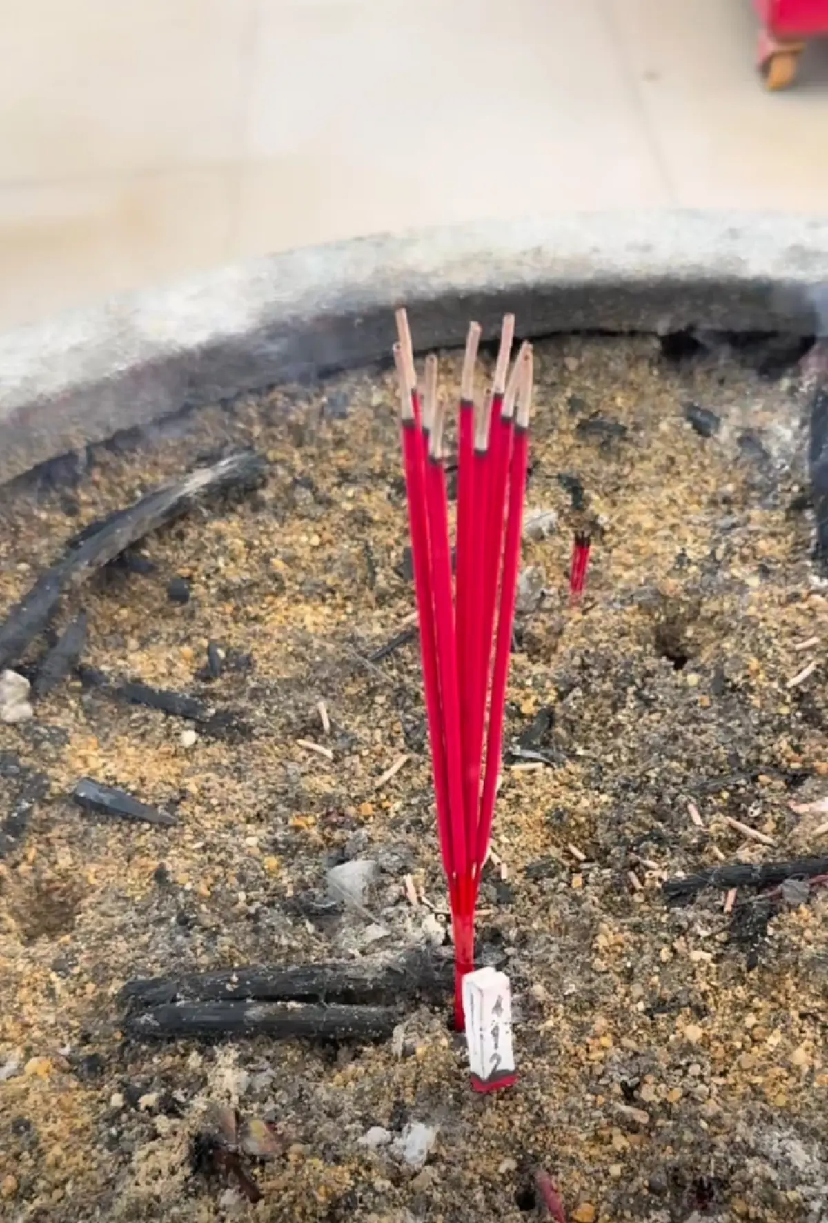 ฮาย อาภาพร ล้วงไห จุดเลขธูปปู่ท้าวเวสสุวรรณ บังเอิญเลขคล้ายกันมาก