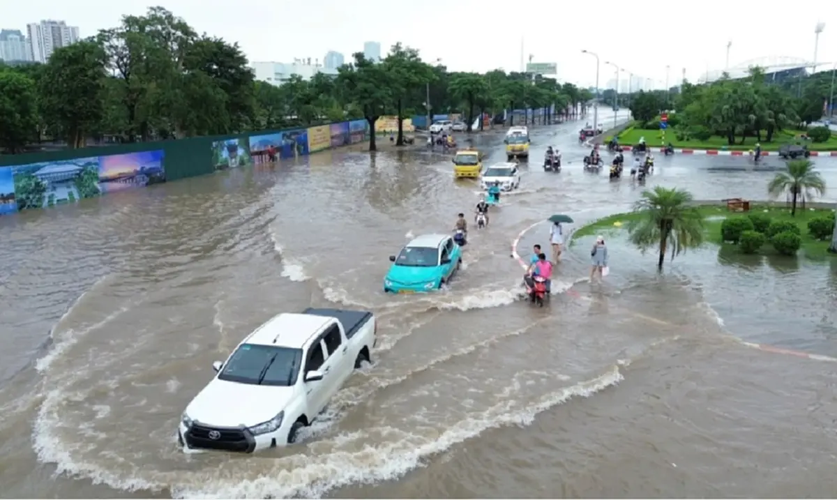 น้ำท่วมเวียดนามตอนกลาง ยอดผู้เสียชีวิตเพิ่มขึ้น 35 ราย