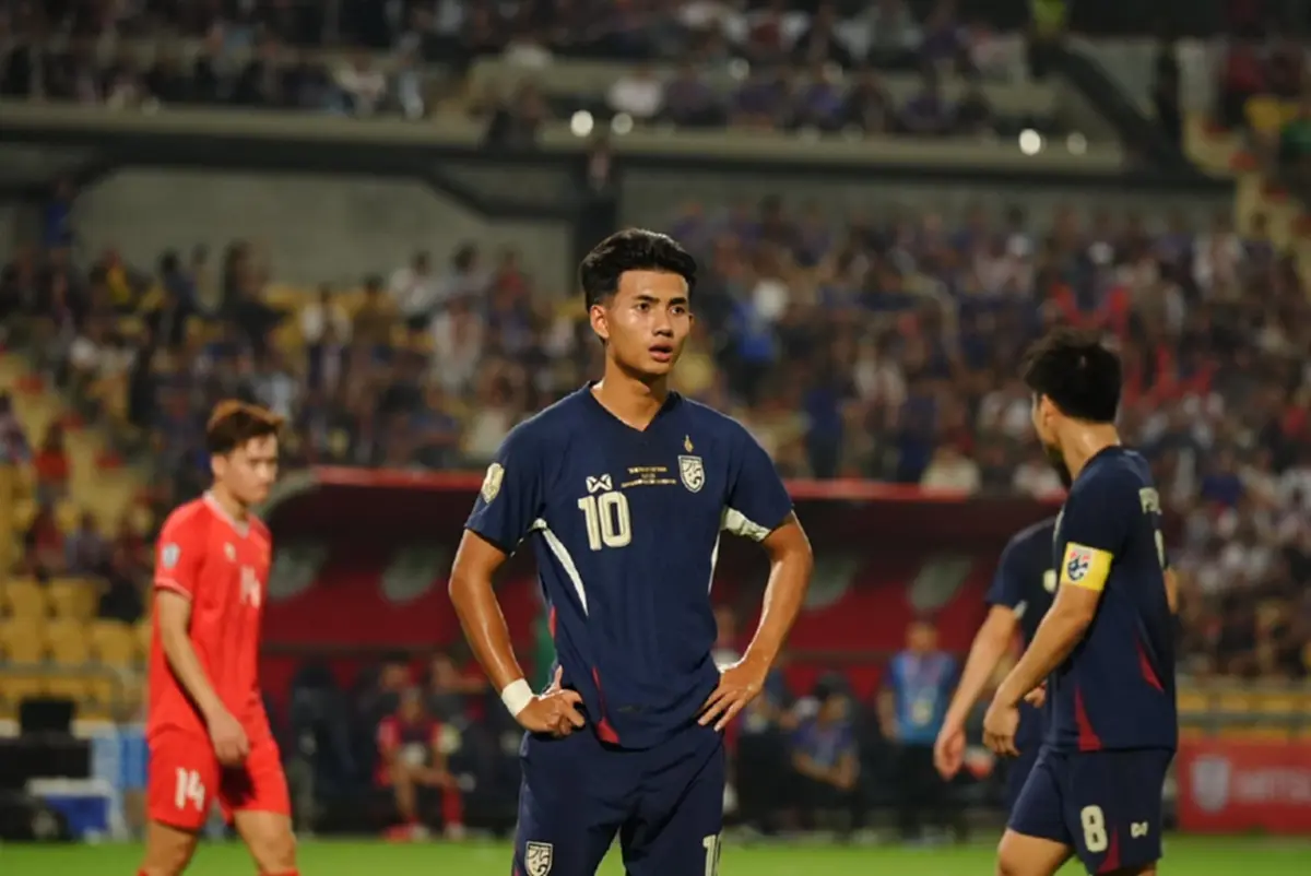 ถึงว่า "ศุภณัฏฐ์" - "โจนาธาร" ไม่ติดทีมชาติยุคโค้ชใหม่ชาวอังกฤษ