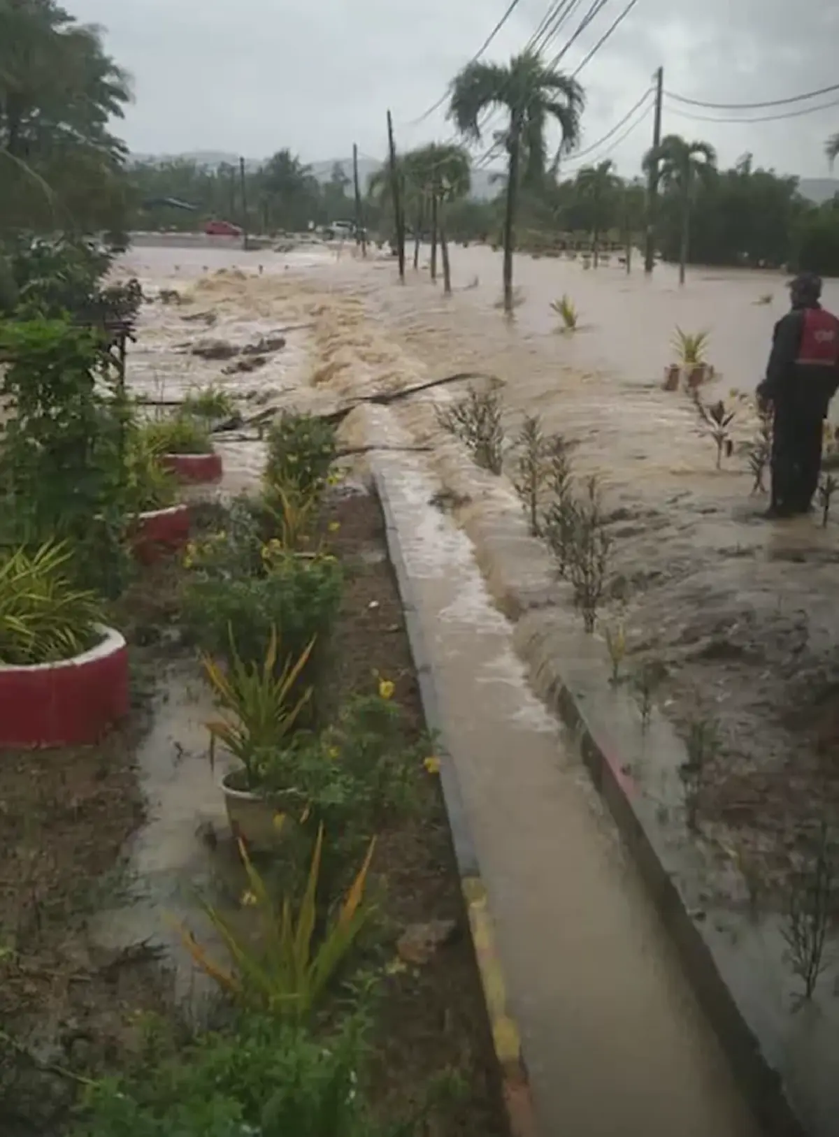ฝนตกต่อเนื่อง มาเลเซียวิกฤต น้ำท่วมฉับพลัน 7 รัฐ เร่งอพยพประชาชน