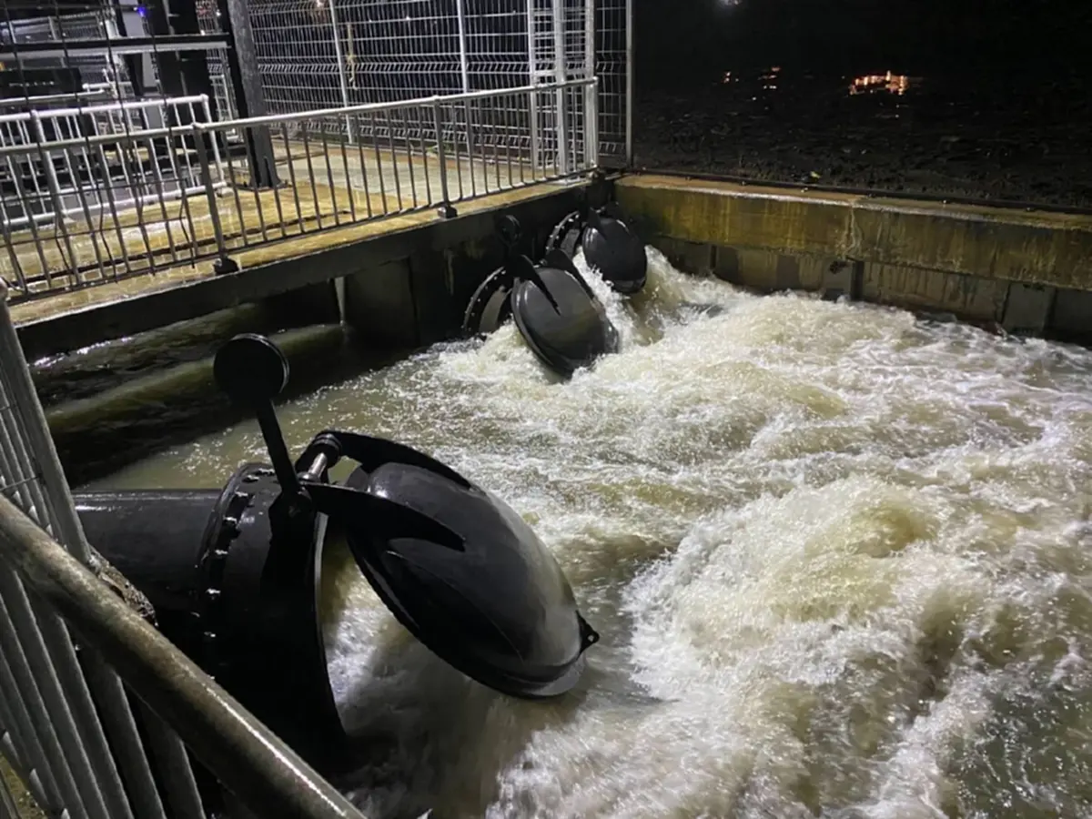 \"ชัชชาติ\"เผย กทม. ฝนถล่มเกิน100 มม.หลายพื้นที่ เร่งแก้ อ่อนนุช59