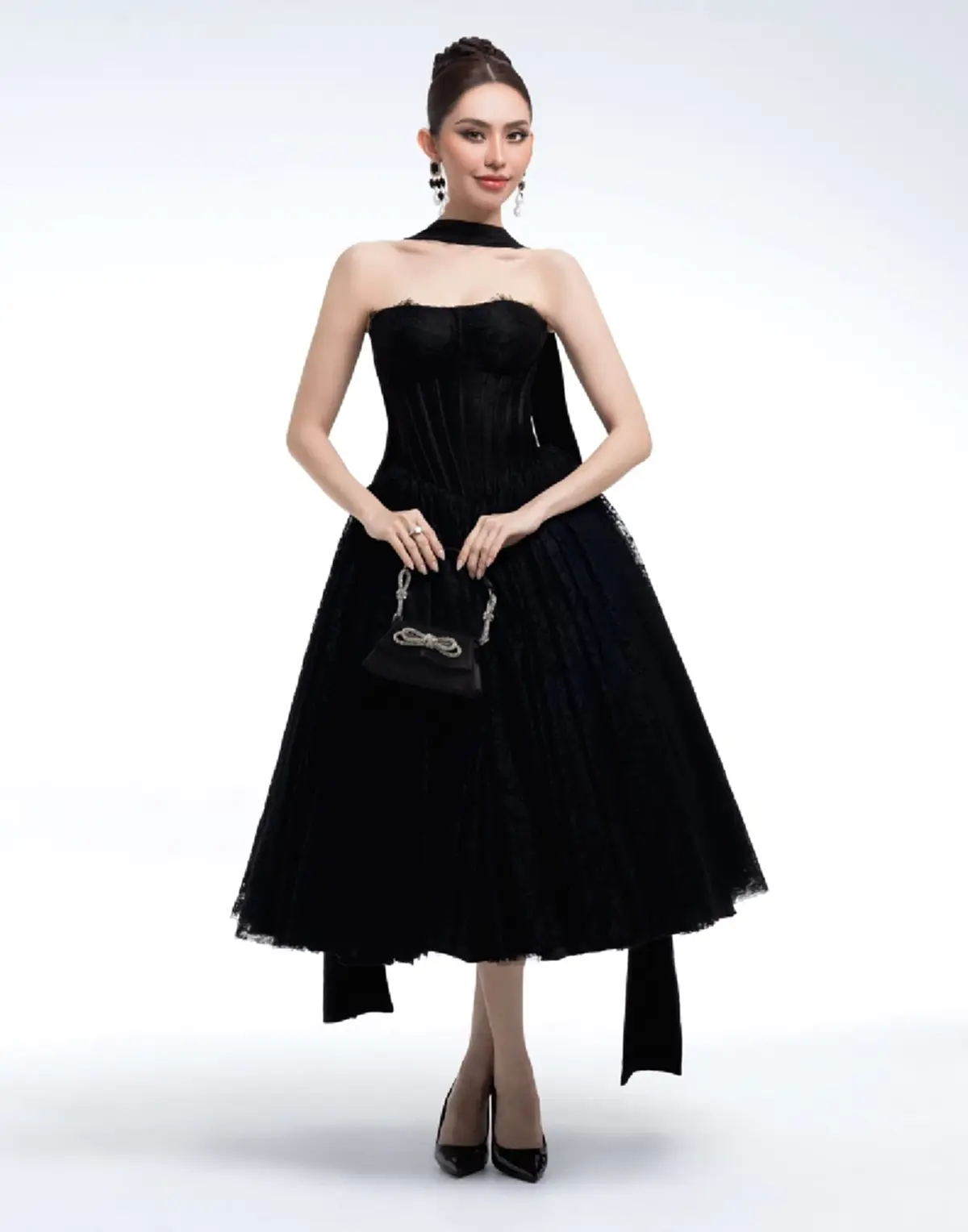 บอสณวัฒน์ โพสต์ภาพคู่ นางงามกัมพูชา หลังมีข่าวต้นสังกัดสั่งถอนตัว