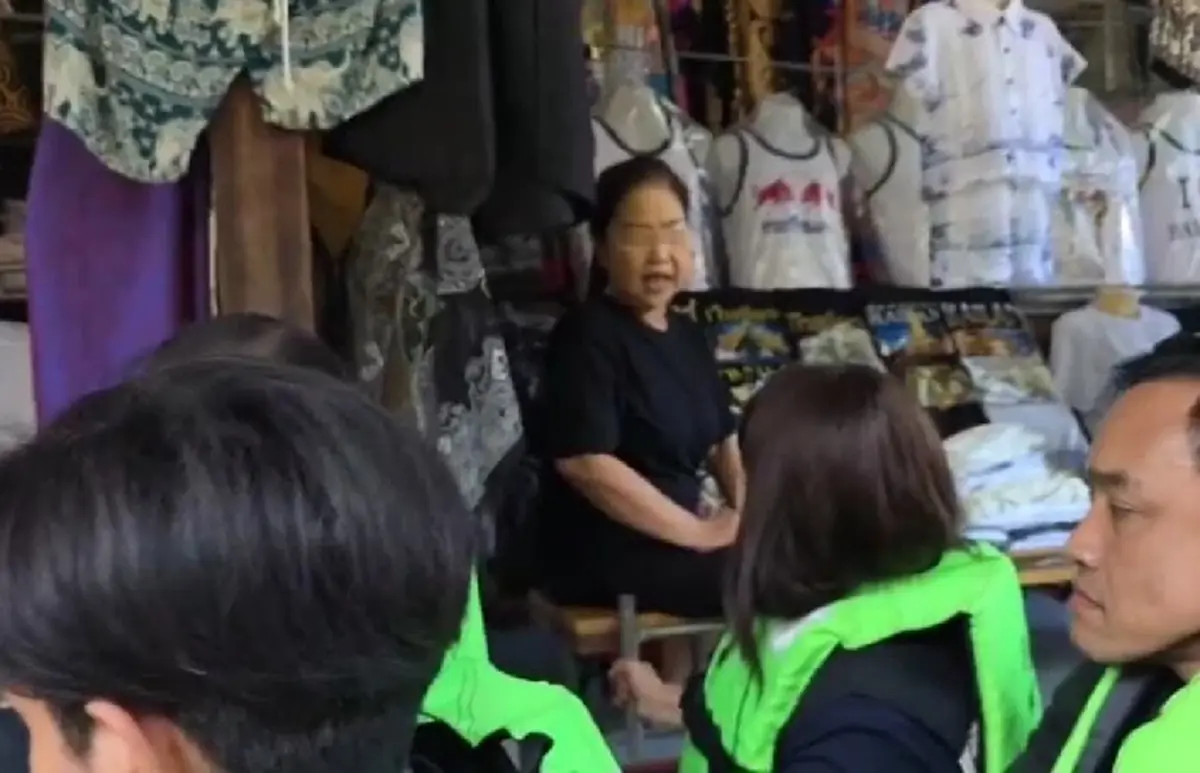 ดราม่าร้อน พี่จอง-คัลแลน เจอของแพง ยัดเยียดขายกลางตลาดน้ำดัง