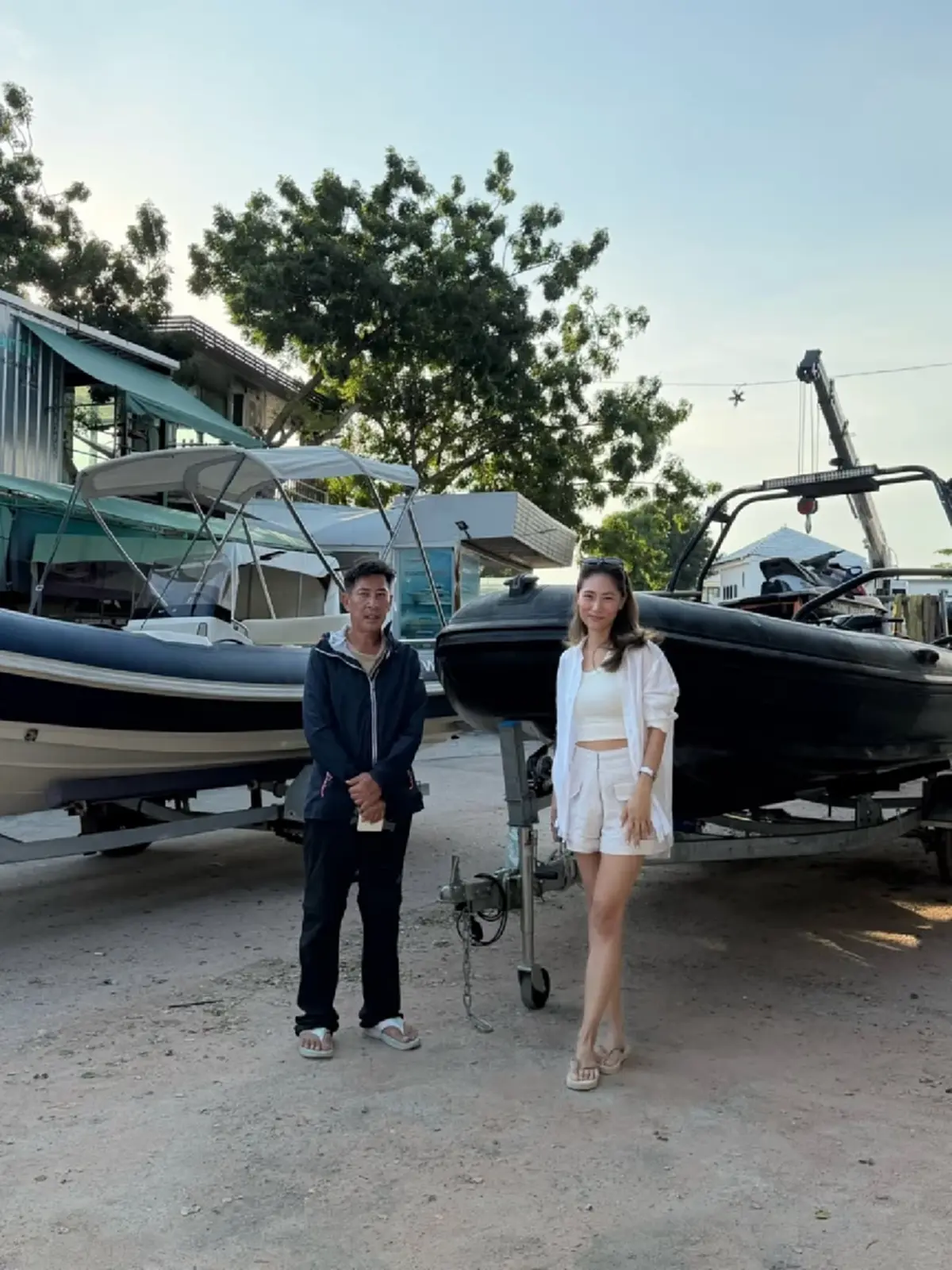 เพลง ชนม์ทิดา ร่วมเป็นกำลังเสริม ช่วยเหลือผู้ประสบภัยน้ำท่วม