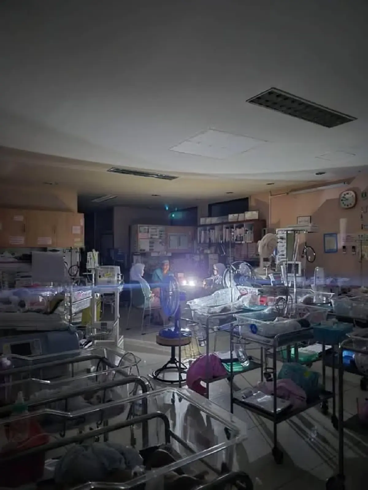 ส่งกำลังใจให้พยาบาล รพ.หาดใหญ่ให้คำมั่น จะดูแลทารกแรกเกิดเป็นอย่างดี