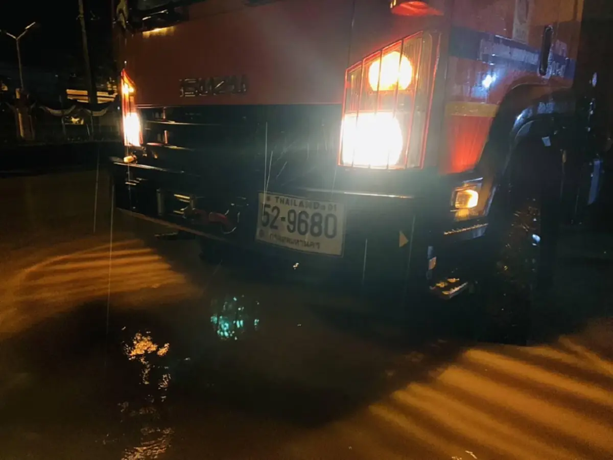 ทะเบียนรถ คุณแม่ท้องแก่ คลอดลูกบนรถเคลื่อนย้ายผู้ประสบภัย 