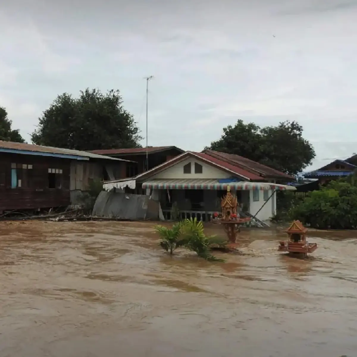 GISTDA จับภาพ! น้ำท่วมหนัก 17 จังหวัด ภาคกลางจมบาดาล กว่า 2.4 ล้านไร่