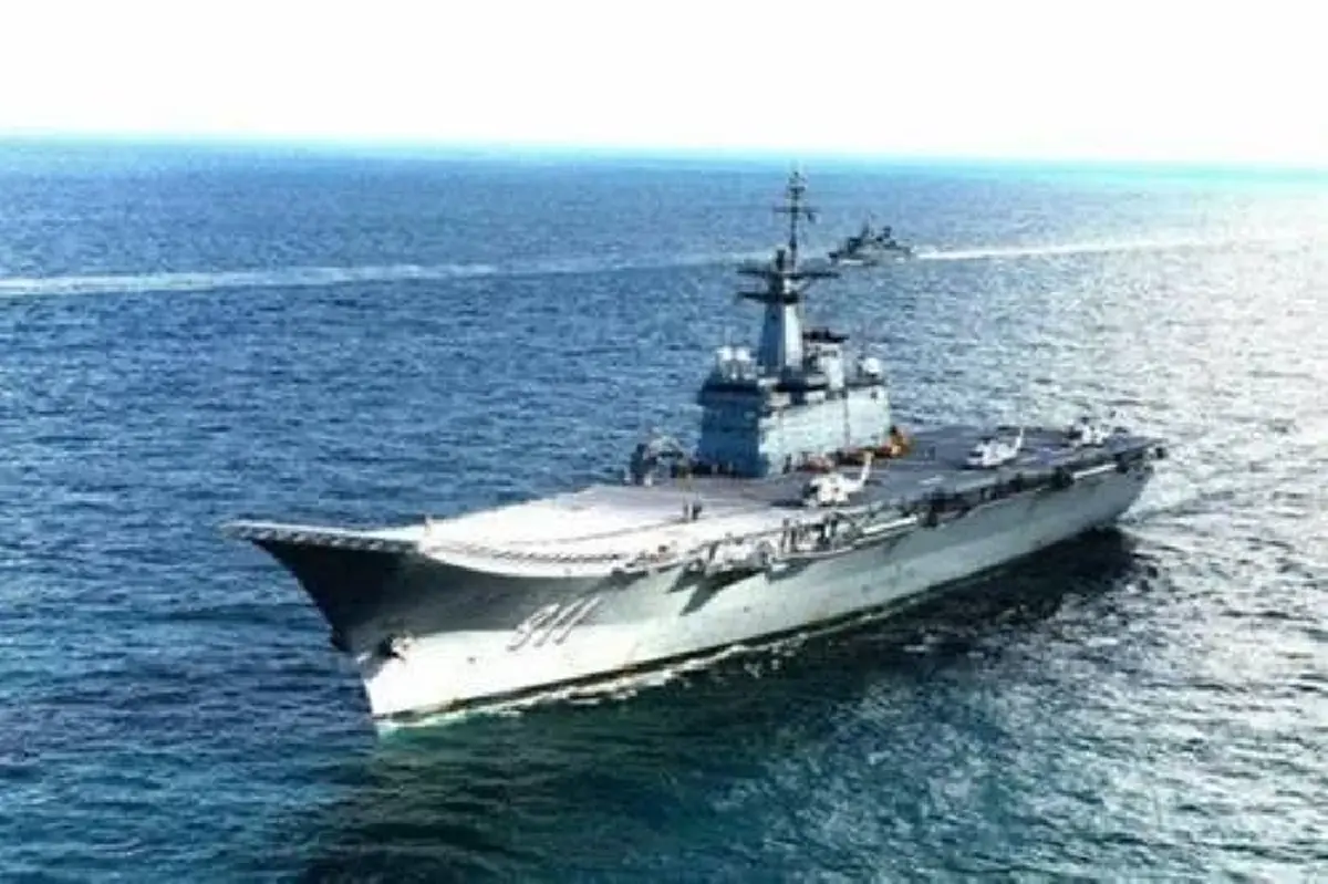 ‘เรือหลวงจักรีนฤเบศร’ เปลี่ยนภารกิจสู่ ‘บก.ลอยน้ำ’ มุ่งหน้าช่วยชาวสงขลา