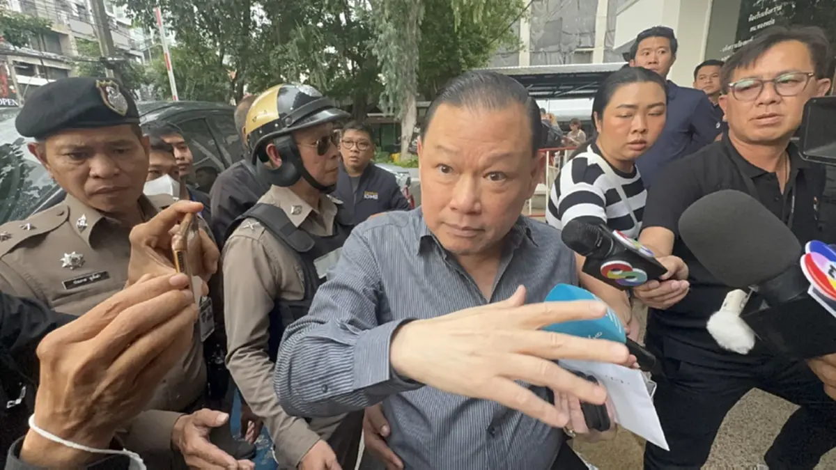 คืนนี้ สันธนะ นอนคุก ตำรวจยันไม่มีกลั่นแกล้ง ฝากขังพรุ่งนี้