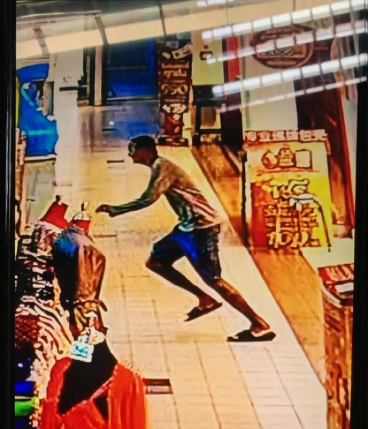 หนุ่มนักเสพ วิ่งราวแหวนทองกลางห้าง จนมุมใน 2 ชม. สารภาพหลอน