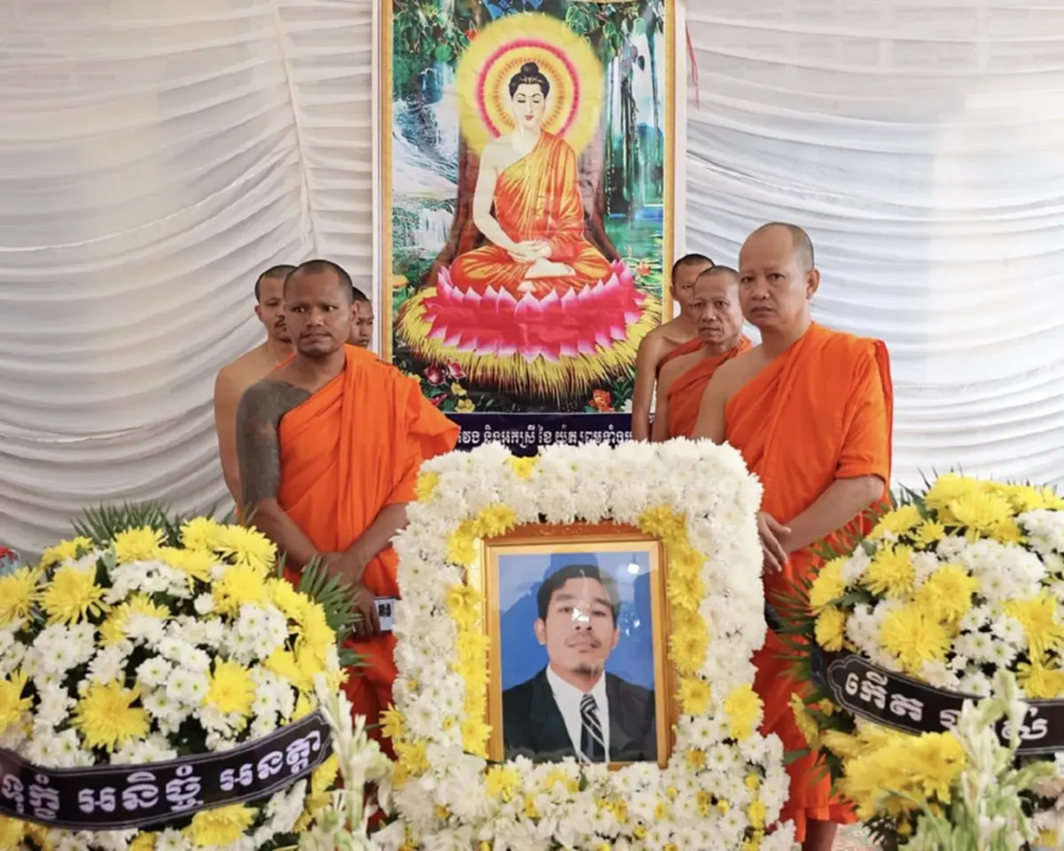 แฉพิรุธ "เขมรการละคร" ตั้งศพ 4 ชั่วโมงเผา เพจดังจี้ถามกลัวอะไร