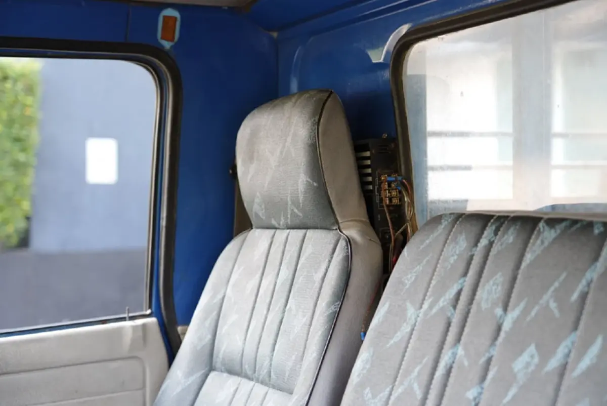 เปิดสภาพภายใน "รถขนฝัน" ถึงไม่หรูแต่พาเด็กหมอนทองสู้สุดใจ