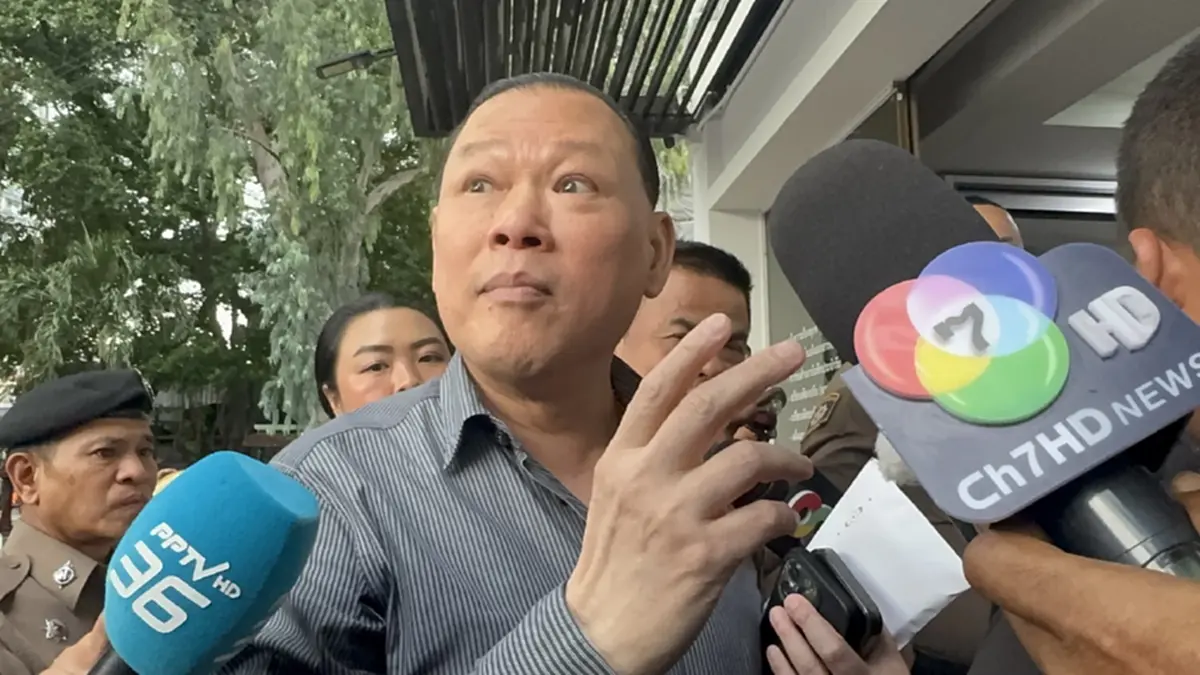 คืนนี้ สันธนะ นอนคุก ตำรวจยันไม่มีกลั่นแกล้ง ฝากขังพรุ่งนี้