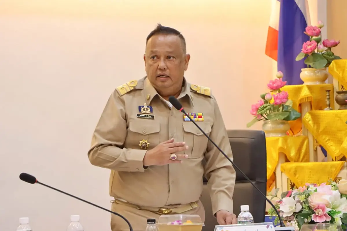 "นายกแป้น" เสียงสั่นพูดถึงชาวหาดใหญ่ แจงชัดปม "เอาอยู่" คืออะไร