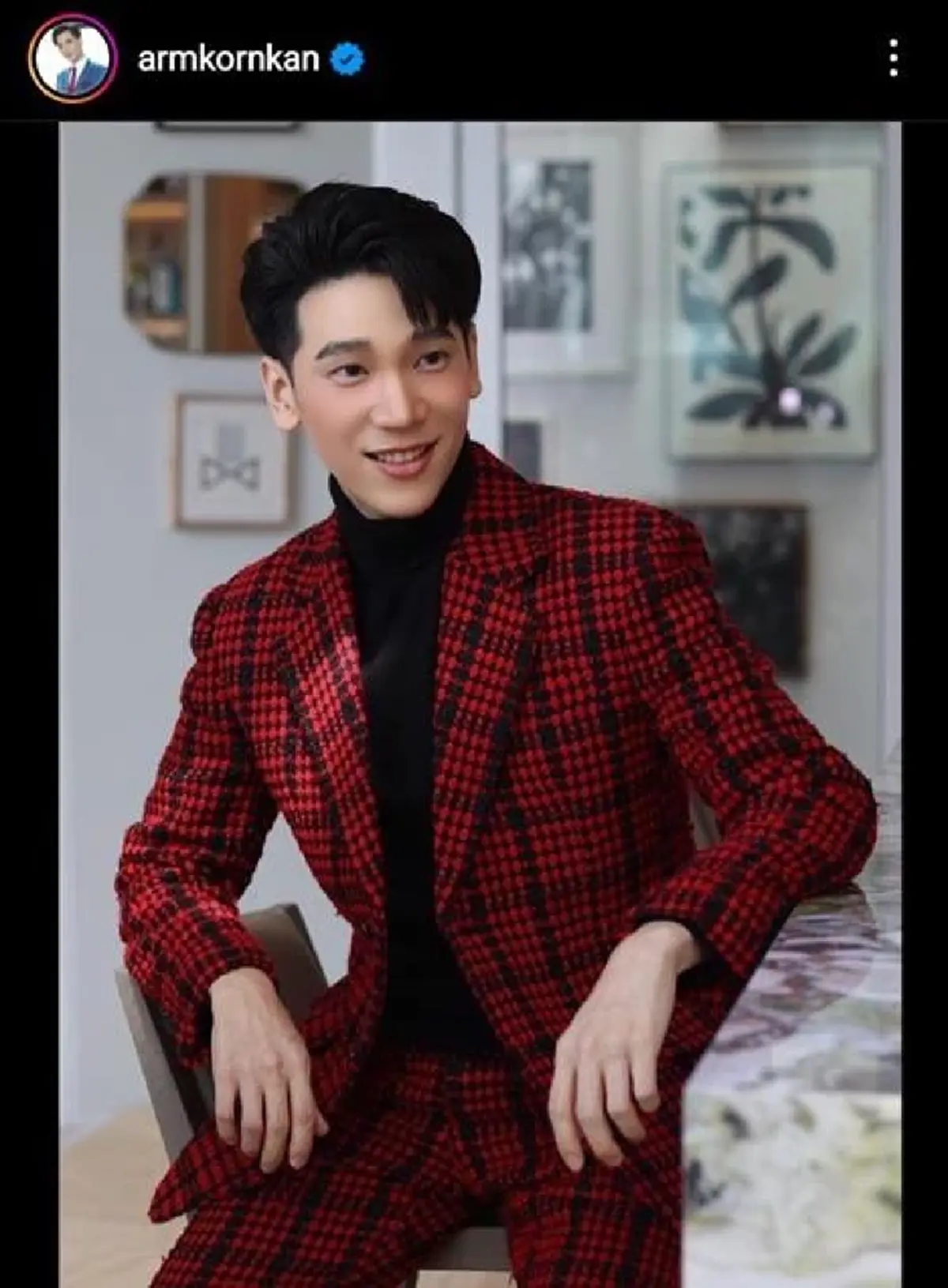 พิธีกรชื่อดัง โพสต์ภาพคู่ หนุ่มดีกรีหมอฟัน แห่แซว หิมะหวานมาก