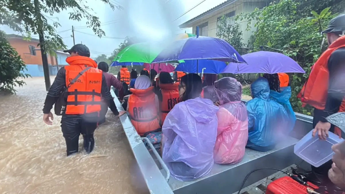 สถานการณ์น้ำสงขลายังน่าเป็นห่วง เอ่อท่วมทั้ง 16 อำเภอ