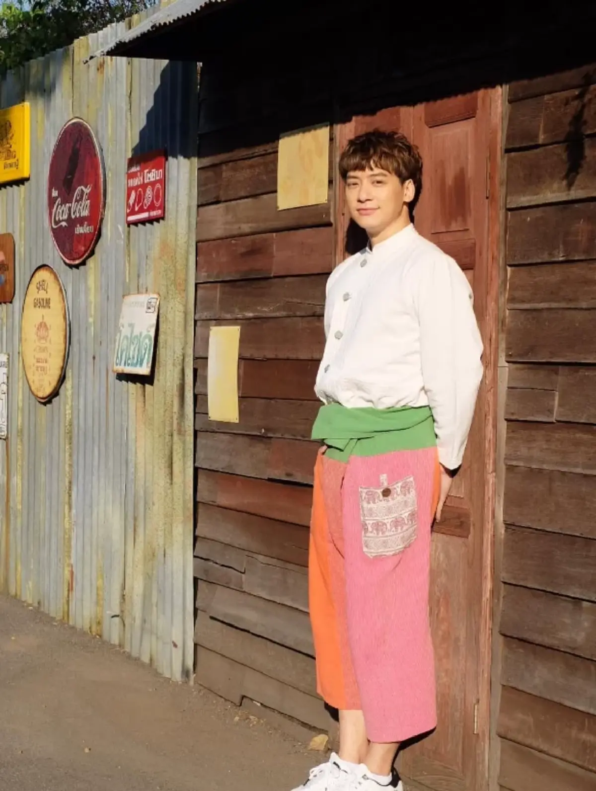 เปิดภาพล่าสุด นักร้องดัง ขวัญใจมหาชน หันหลังเข้าสายบุญเต็มตัว