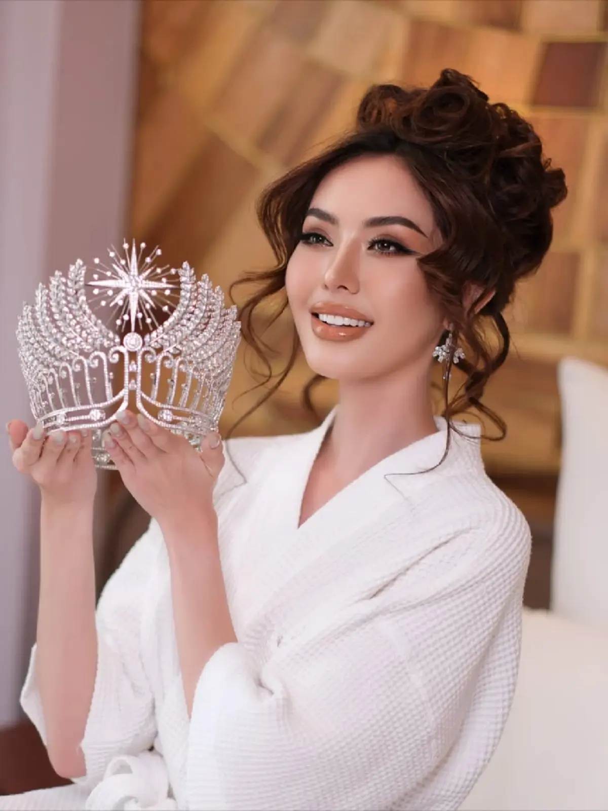 กองมิสยูนิเวิร์สกัมพูชา ประกาศไม่ส่ง ‘ไท เนียรี โสเจียตา’ ชิงมงที่ไทย