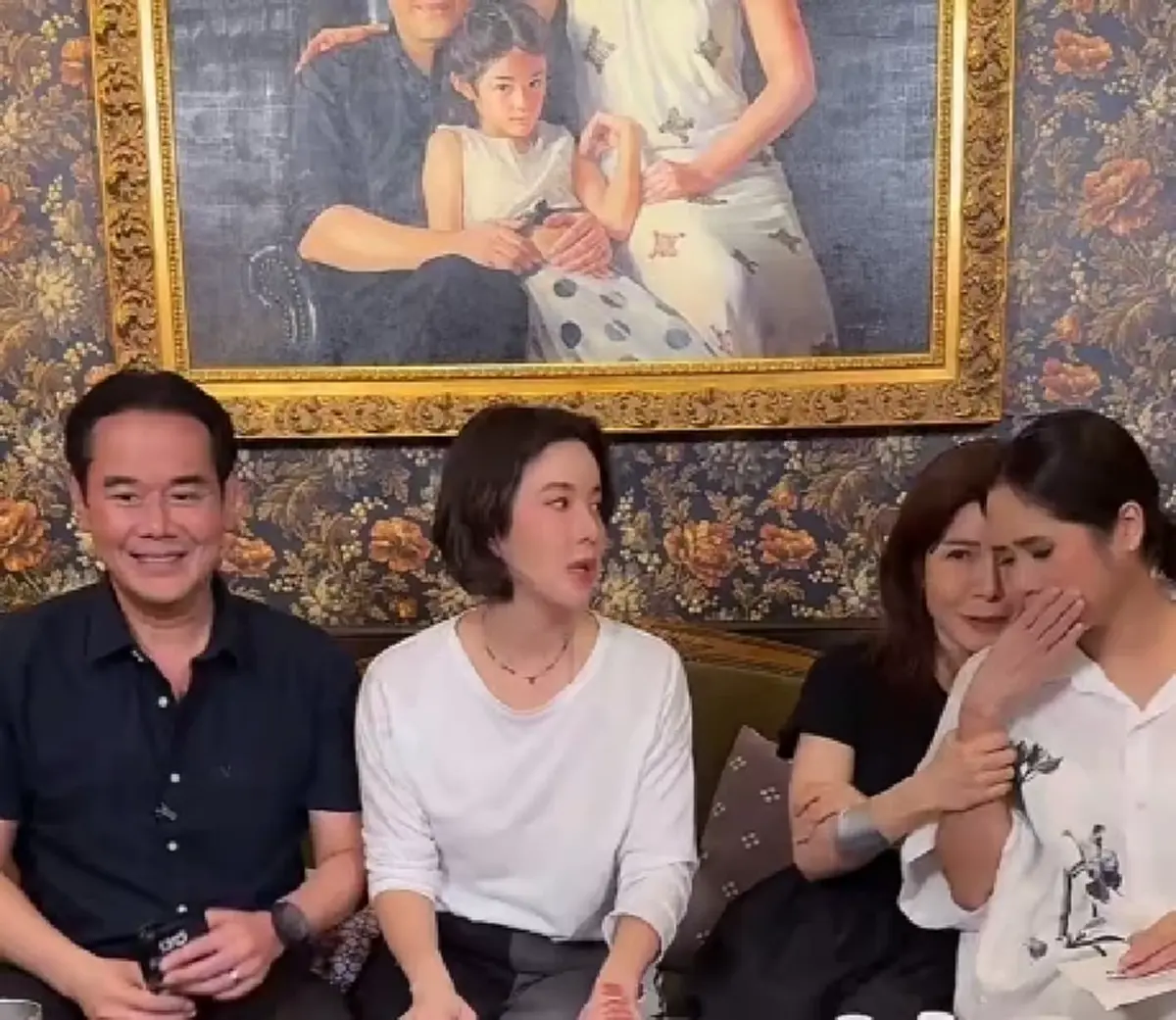 เป๊ก สัณณ์ชัย ถึงกับลั่นกลางไลฟ์ หลัง ธัญญ่า ประกาศลดสถานะ