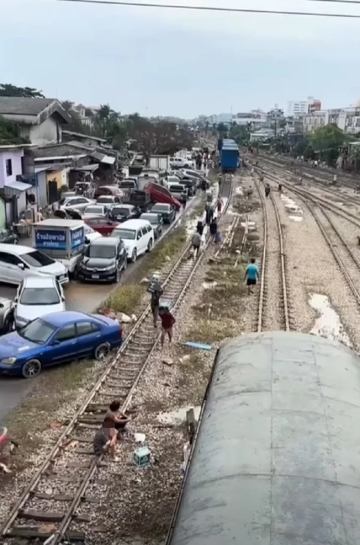รวบแล้ว 6 ราย งัดตู้รถไฟหาดใหญ่ ขนเบียร์ฉ่ำ เร่งตามจับที่เหลือ