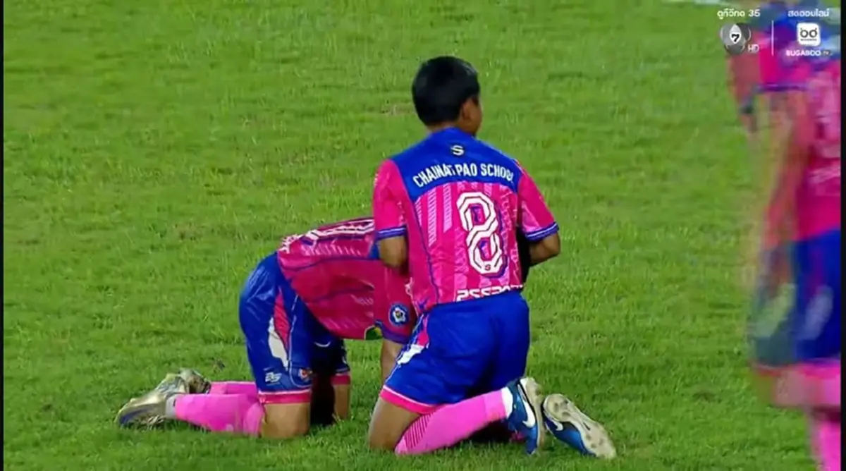 อบจ.ชัยนาท เฉือนชนะ หมอนทองวิทยา 2-1 คว้าแชมป์ฟุตบอล 7 สี