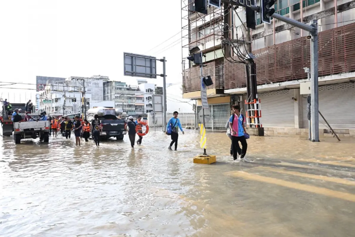 สถานทูตจีน โพสต์แล้วถึงเหตุการณ์อุทกภัยรุนแรงในประเทศไทย