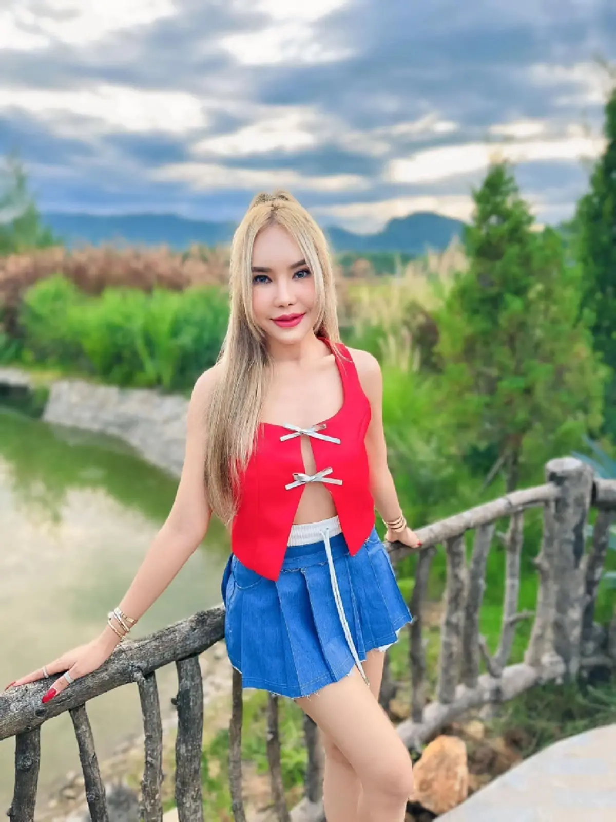 "แม่ตั๊ก" เคลื่อนไหวแล้ว หลังเจอคลิป "ป๋าเบียร์"ควงสาวปริศนา