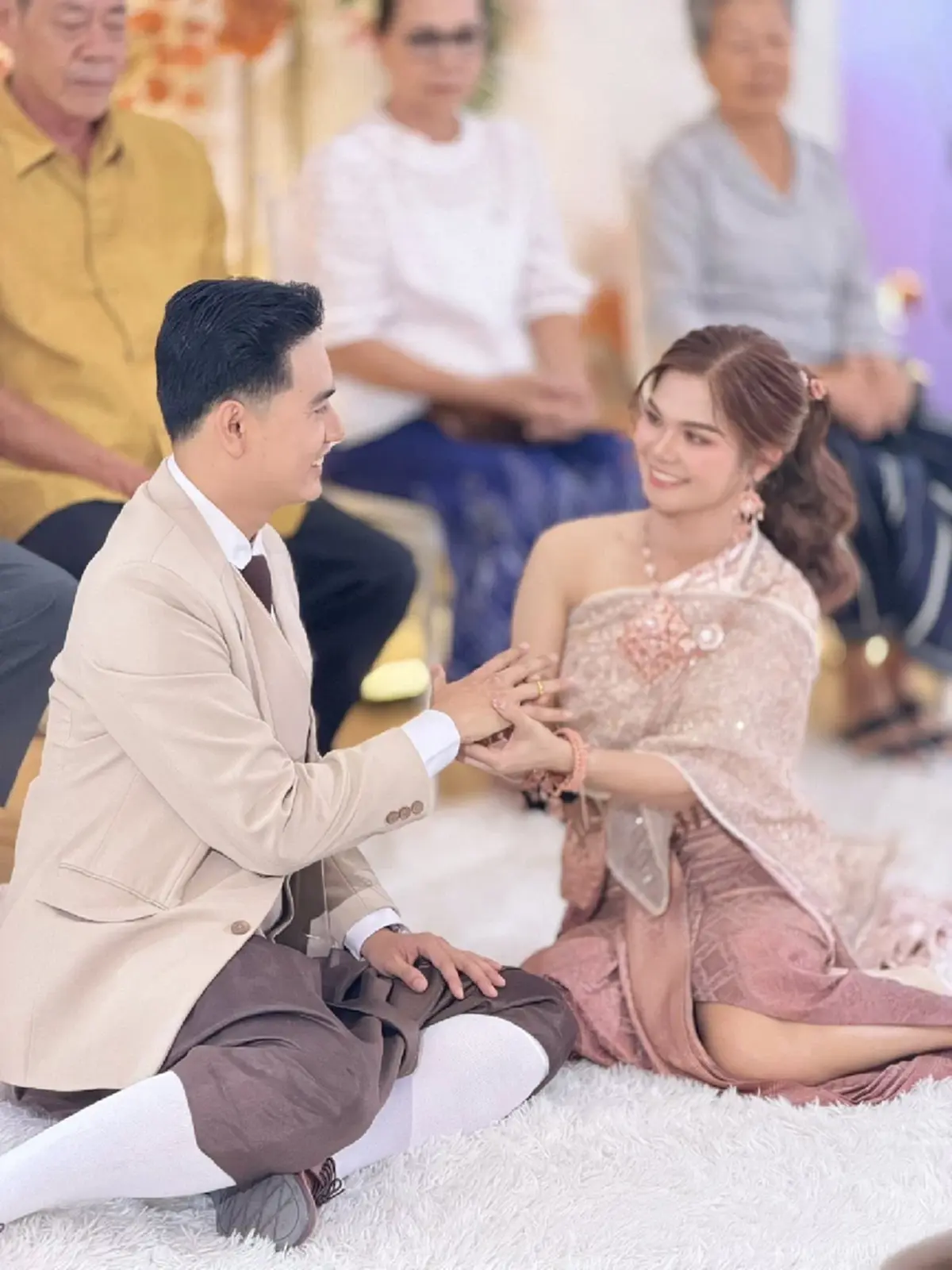 งานแต่งไร้เสียง ผู้บกพร่องทางการได้ยิน เจ้าบ่าวเล่าซึ้งเจอเจ้าสาวที่ไหน