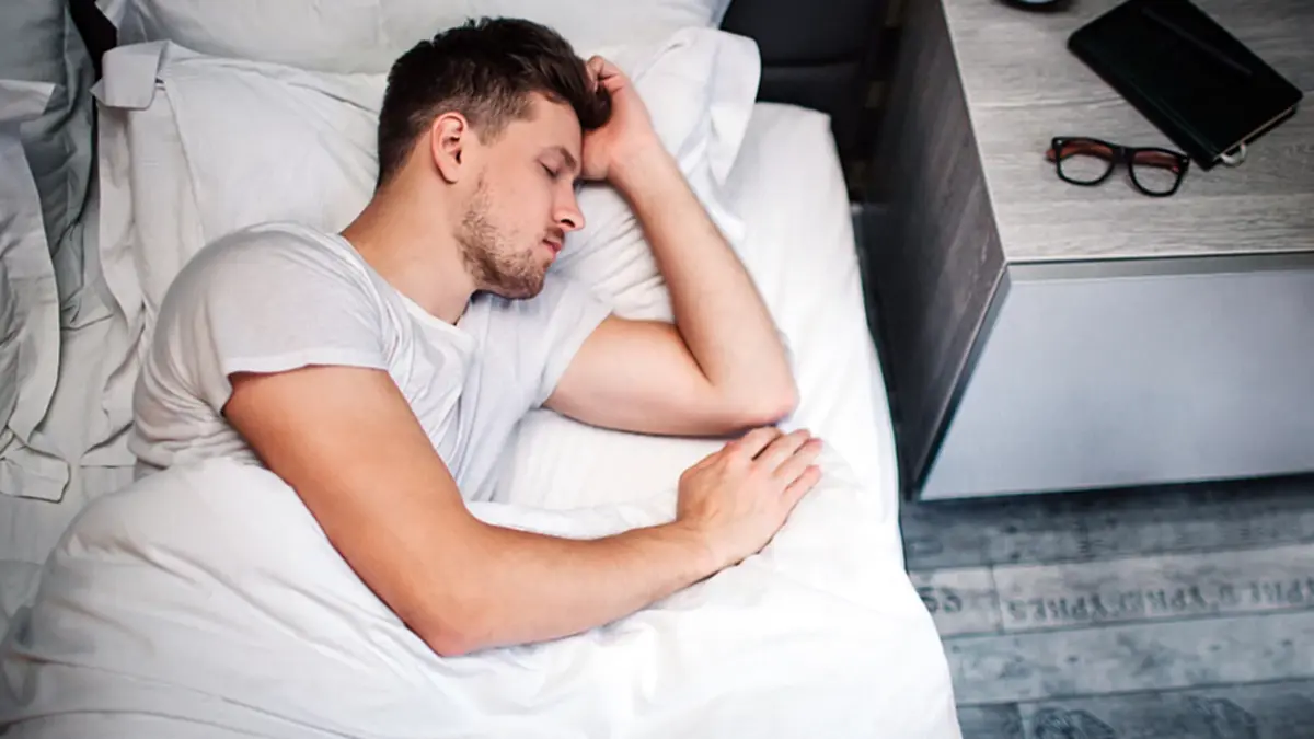 ไขปริศนา “นอนแล้วมีอาการเหมือนตกจากที่สูง” เกิดจากอะไร