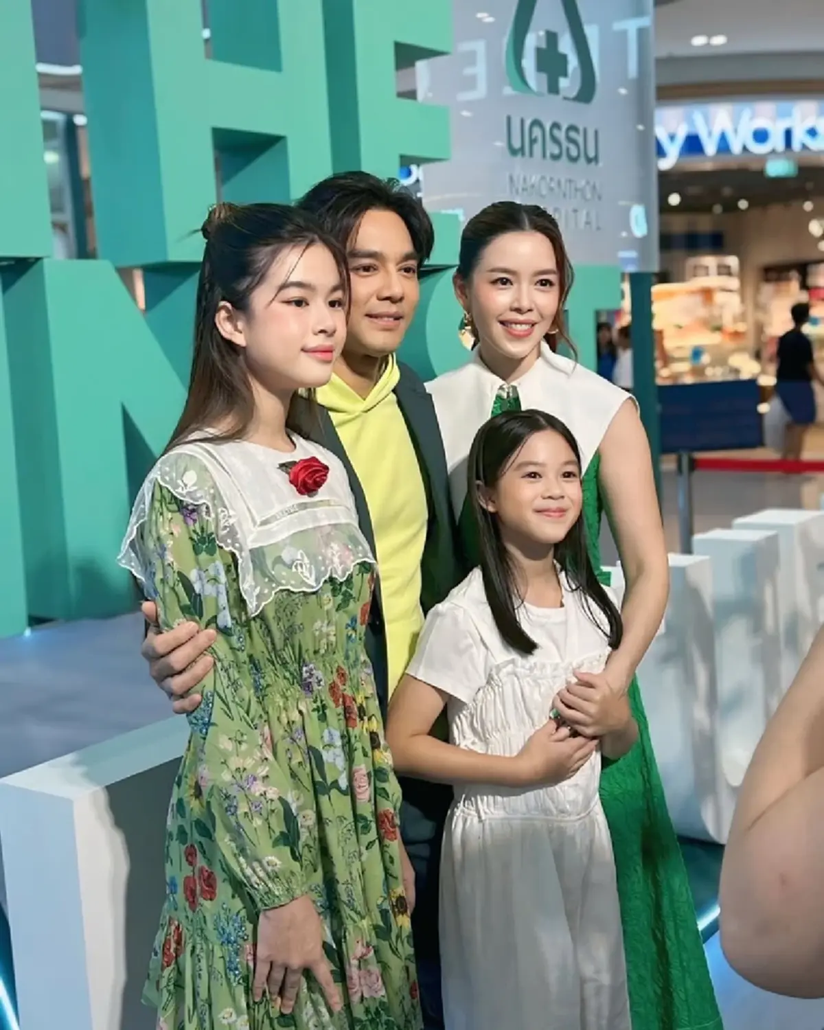 มอส เผยไม่ปิดกั้น ลูกสาวคนโตเข้าสู่วงการ แต่ขอให้โตกว่านี้