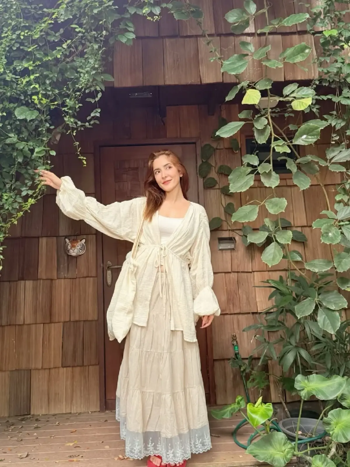  รอยยิ้มหวาน ๆ ของพิ้งกี้ สาวิกา กับแคปชันฮีลใจกลางธรรมชาติ