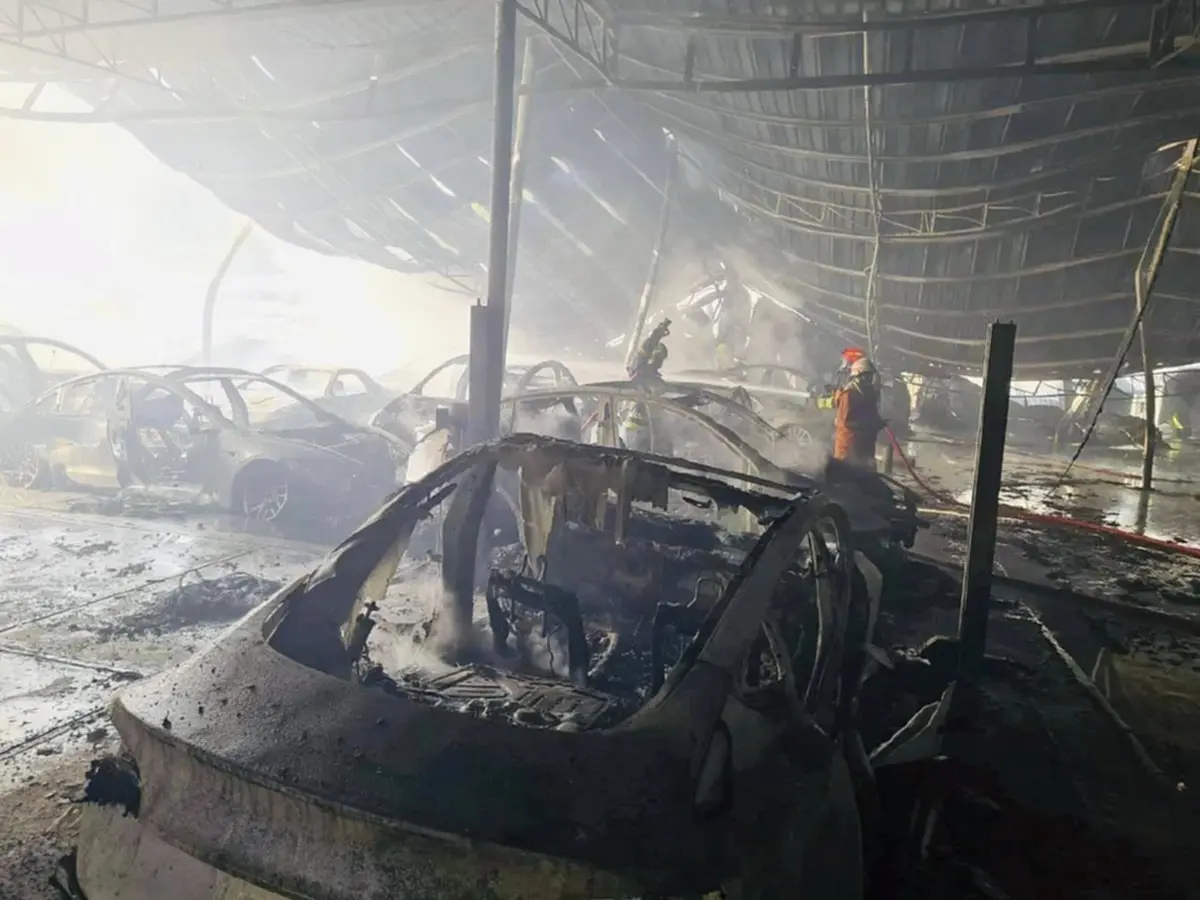 บริษัทดัง ออกแถลงการณ์แล้ว เหตุไฟไหม้โกดังเก็บรถหรู ซูเปอร์คาร์