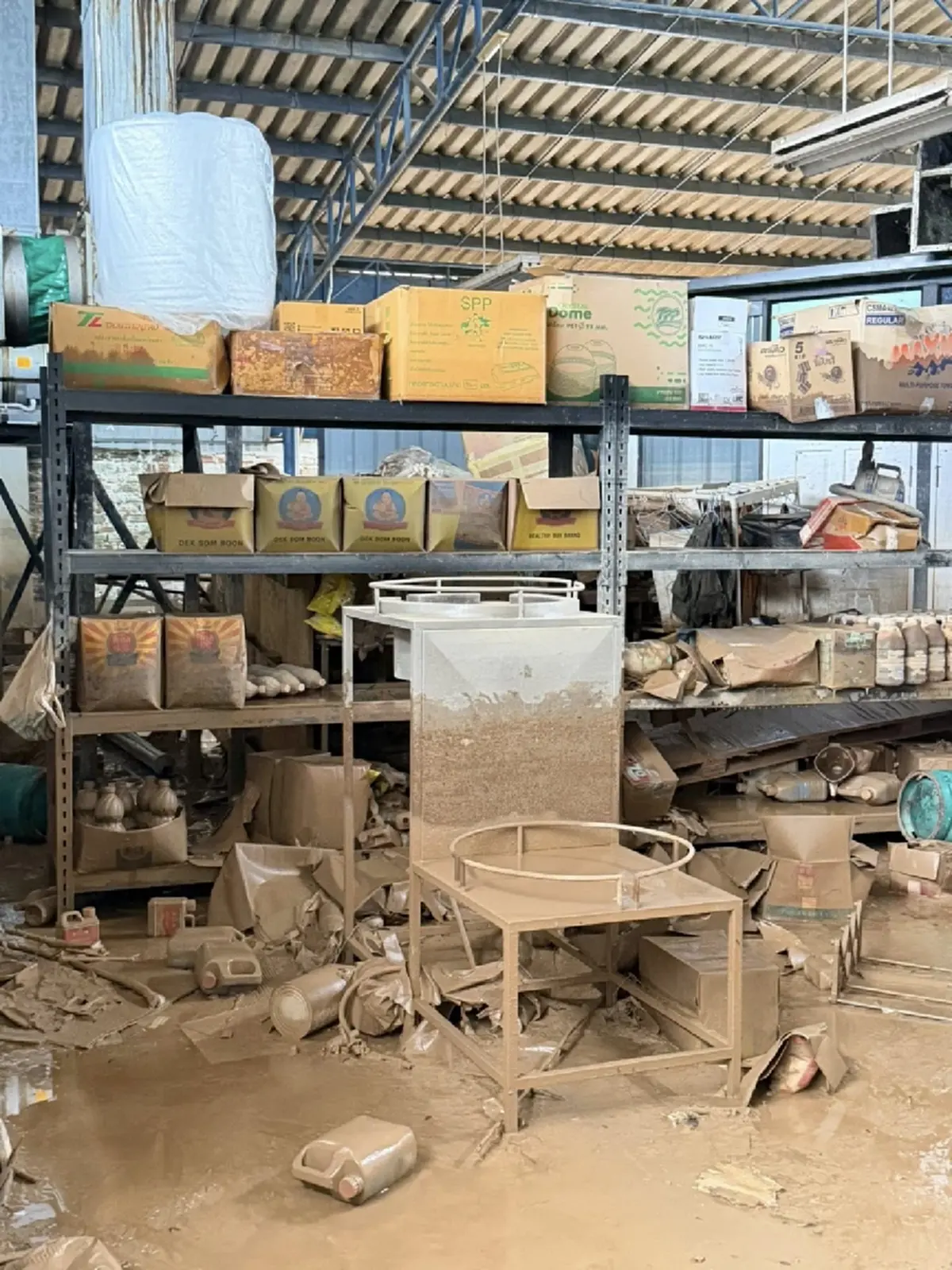 ร้านดังหาดใหญ่เผยภาพหลังน้ำลด เหมือนวันสิ้นโลก สัญญาจะขอตอบแทน