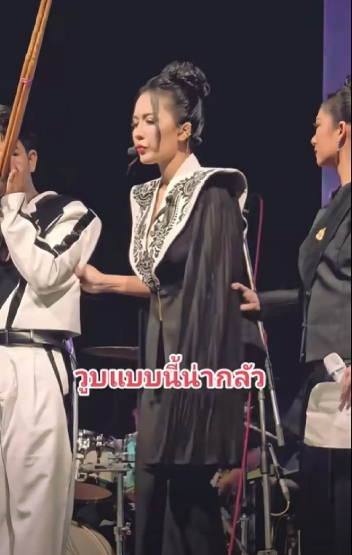 เปิดนาที หมอลำดัง จู่ๆ วูบกลางเวที เผยสาเหตุที่แท้จริงหลังหาหมอ