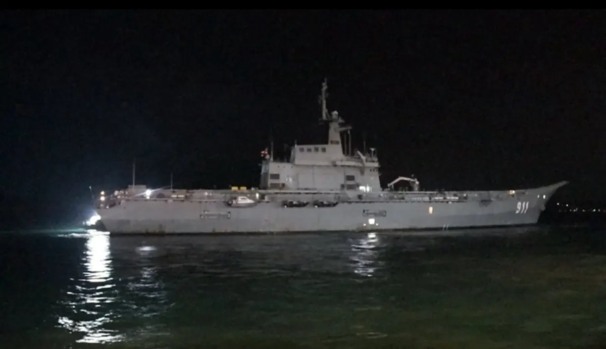 ทำไมต้องใช้ เรือหลวงจักรีนฤเบศร ในการช่วยเหลือผู้ประสบอุทกภัย