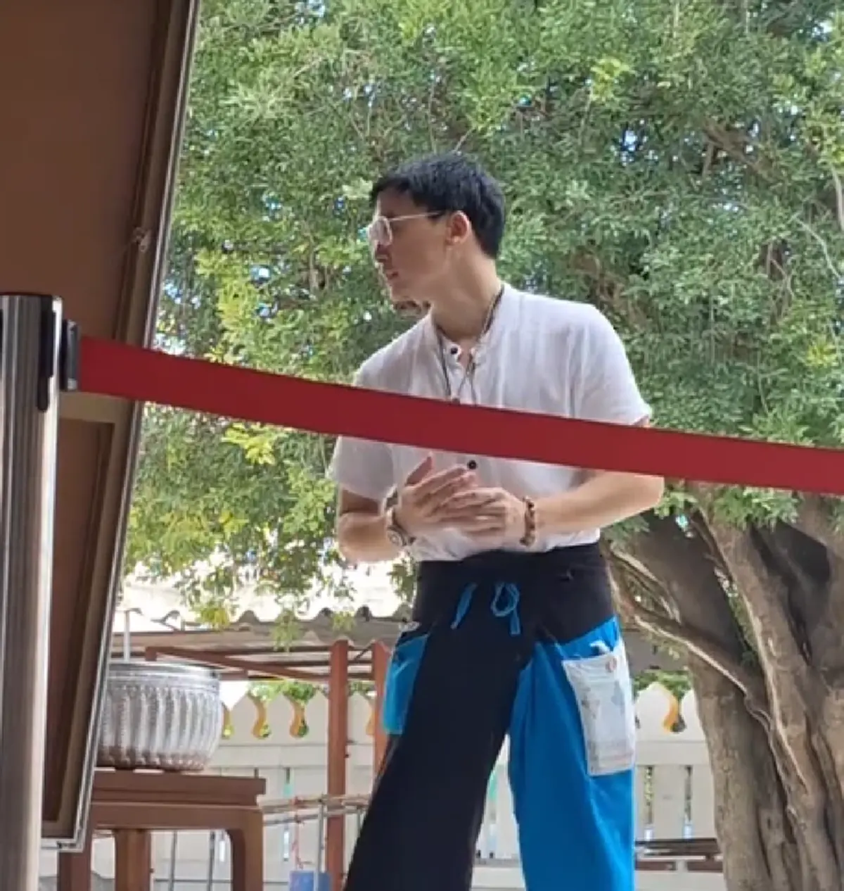 เปิดภาพล่าสุด นักร้องดัง ขวัญใจมหาชน หันหลังเข้าสายบุญเต็มตัว