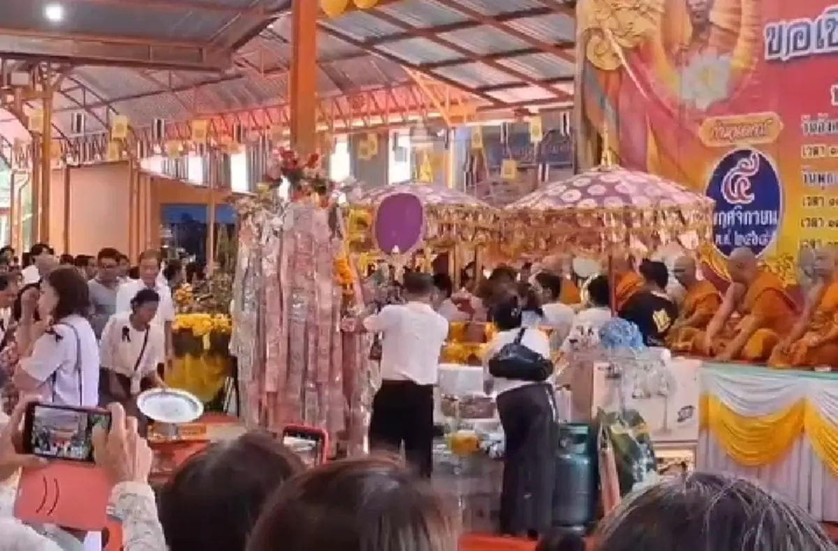 แตกฮือ งานกฐินวัดหลวงพ่อโอภาสีวุ่น รักษาการฯ ประกาศตั้งตนเป็นเจ้าอาวาส