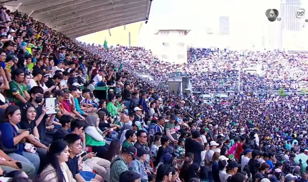 ดราม่าศึกชิงแชมป์ 7 สี แฟนบอลชัยนาทประท้วง โวยกีดกันไม่ให้ชมเกม