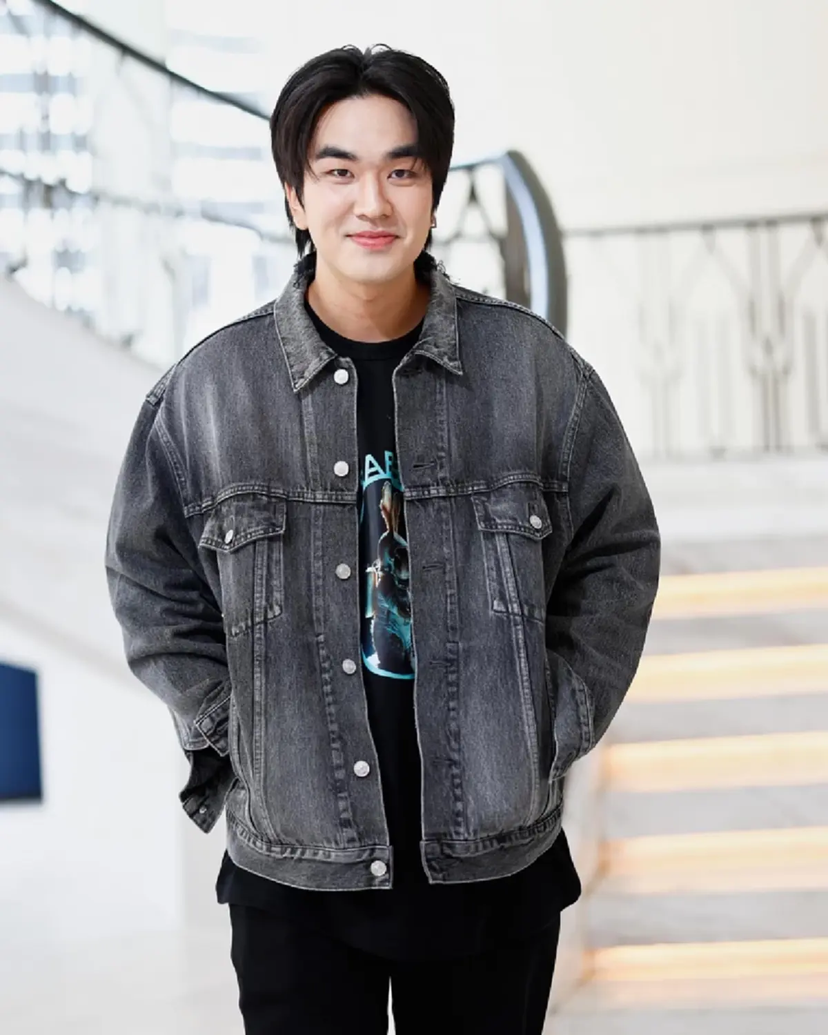 คิวเท โอปป้า เหมารถสิบล้อขนของกิน–น้ำดื่มลงใต้ ช่วยผู้ประสบ