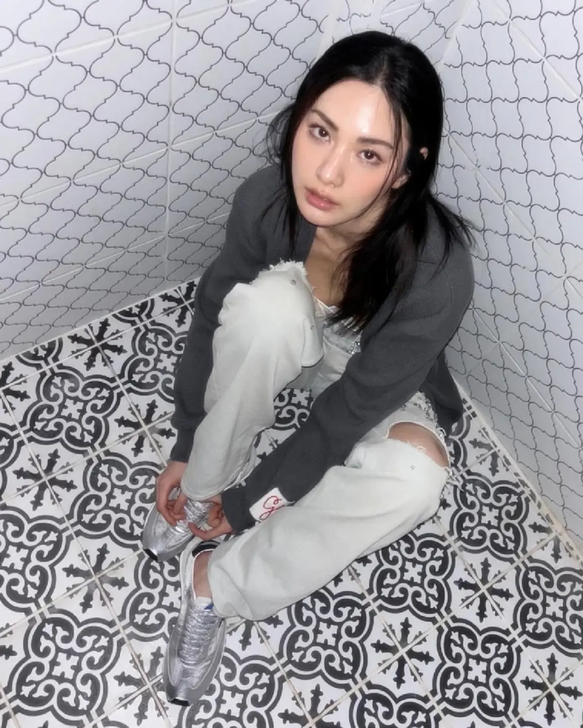 ระทึกตีสี่ คนร้ายบุกบ้าน ชุลมุนต่อสู้ ดาราสาว–แม่ บาดเจ็บสาหัส