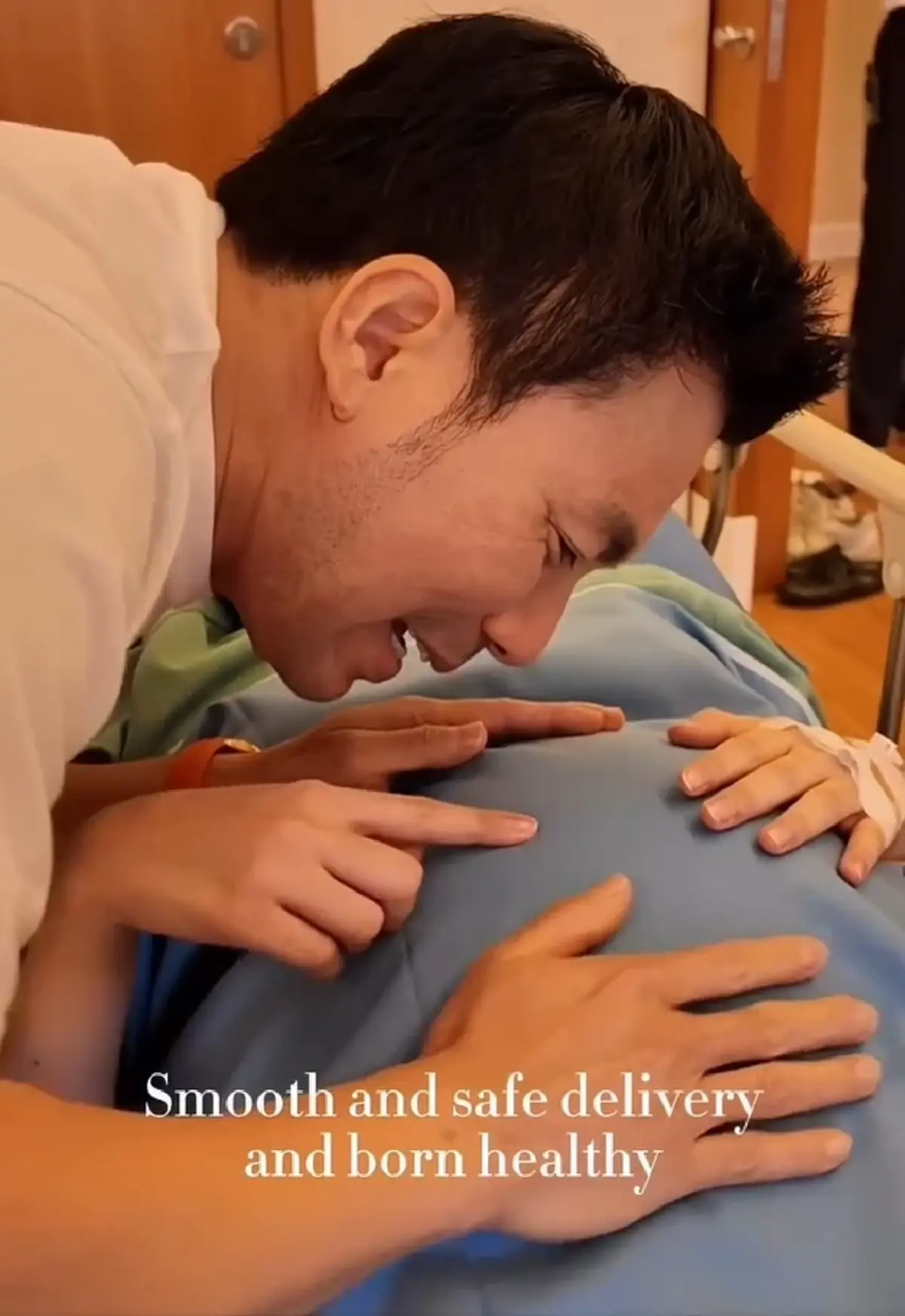 ออน สมฤทัย ภรรยา หมอสอง คลอดลูกแล้ว พร้อมเผยชื่อสุดน่ารัก