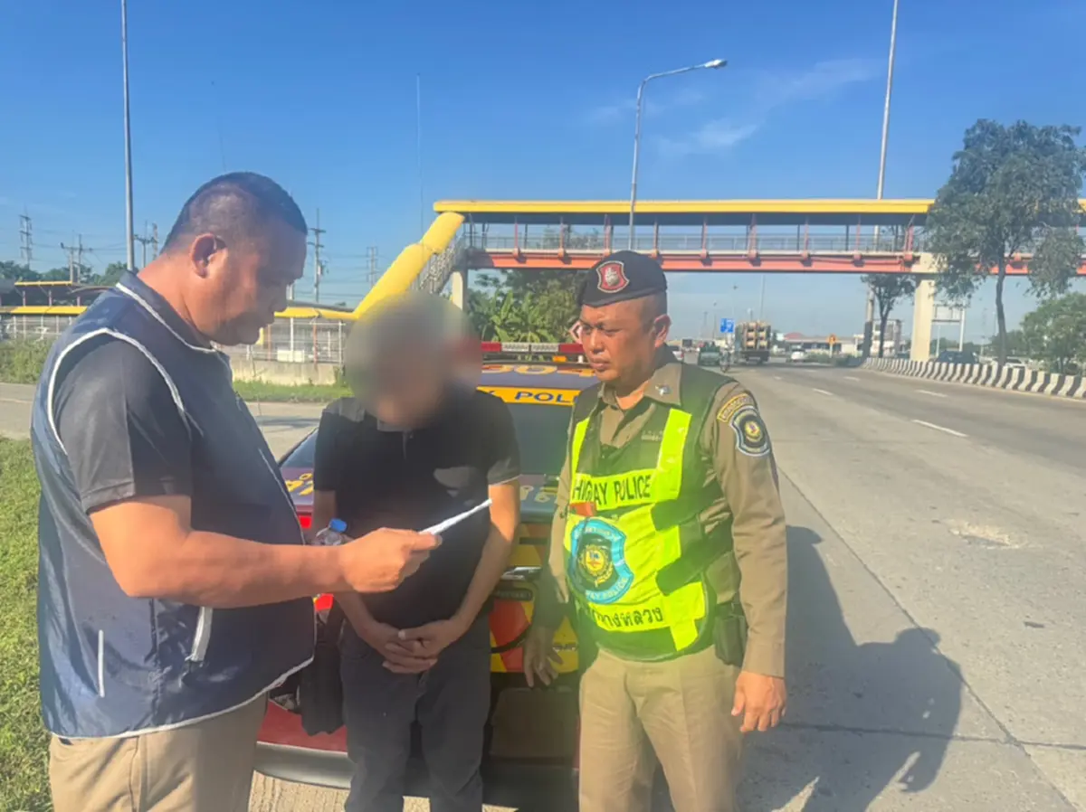 รวบอดีตโปรแกรมเมอร์ตกงาน เปิดบัญชีม้า 5 บัญชี หนีกลับไทย