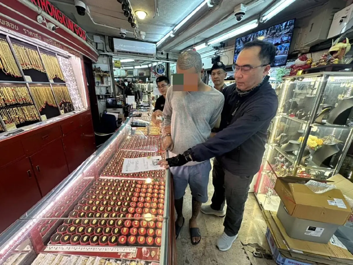 หนุ่มนักเสพ วิ่งราวแหวนทองกลางห้าง จนมุมใน 2 ชม. สารภาพหลอน