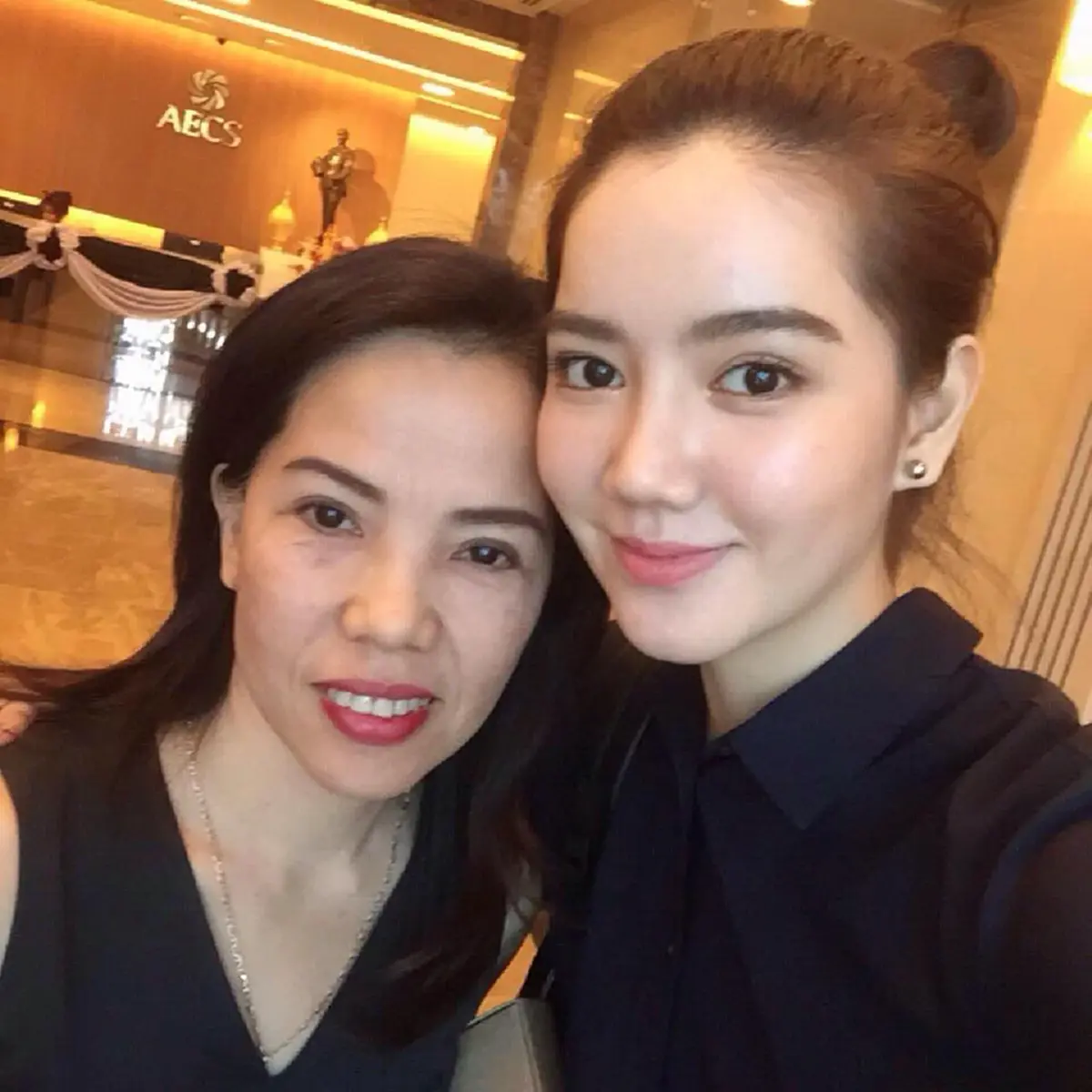 จุกอก แม่ริชชี่ ฝากถึงลูกสาว หลังลือรักร้าว ขอบคุณที่รู้ก่อนแต่ง