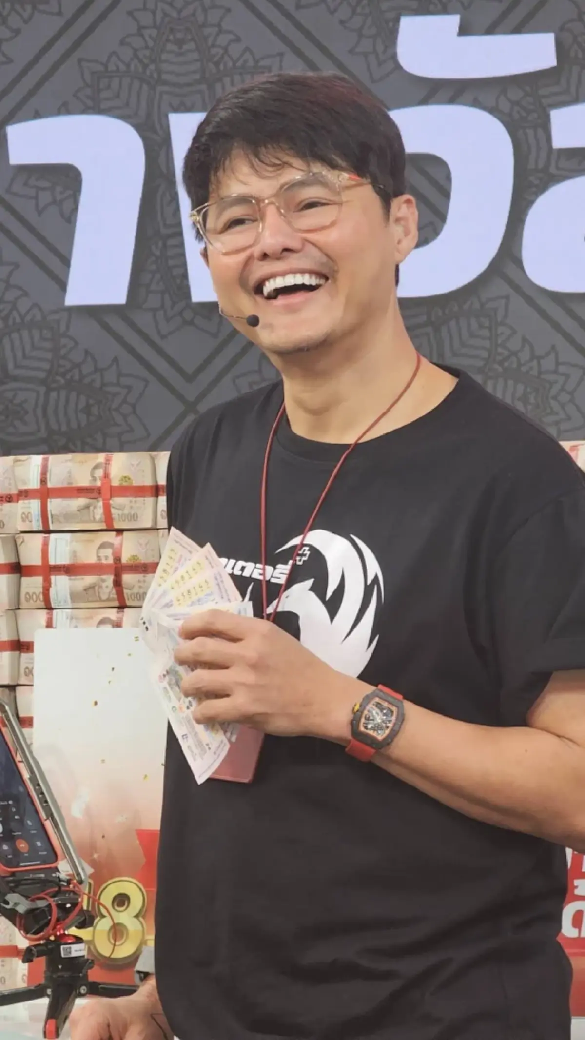 ลอตเตอรี่พลัส แตก 8 ใบ 48 ล้าน ยินดีกับเศรษฐีใหม่ ราชบุรี และ ชลบุรี