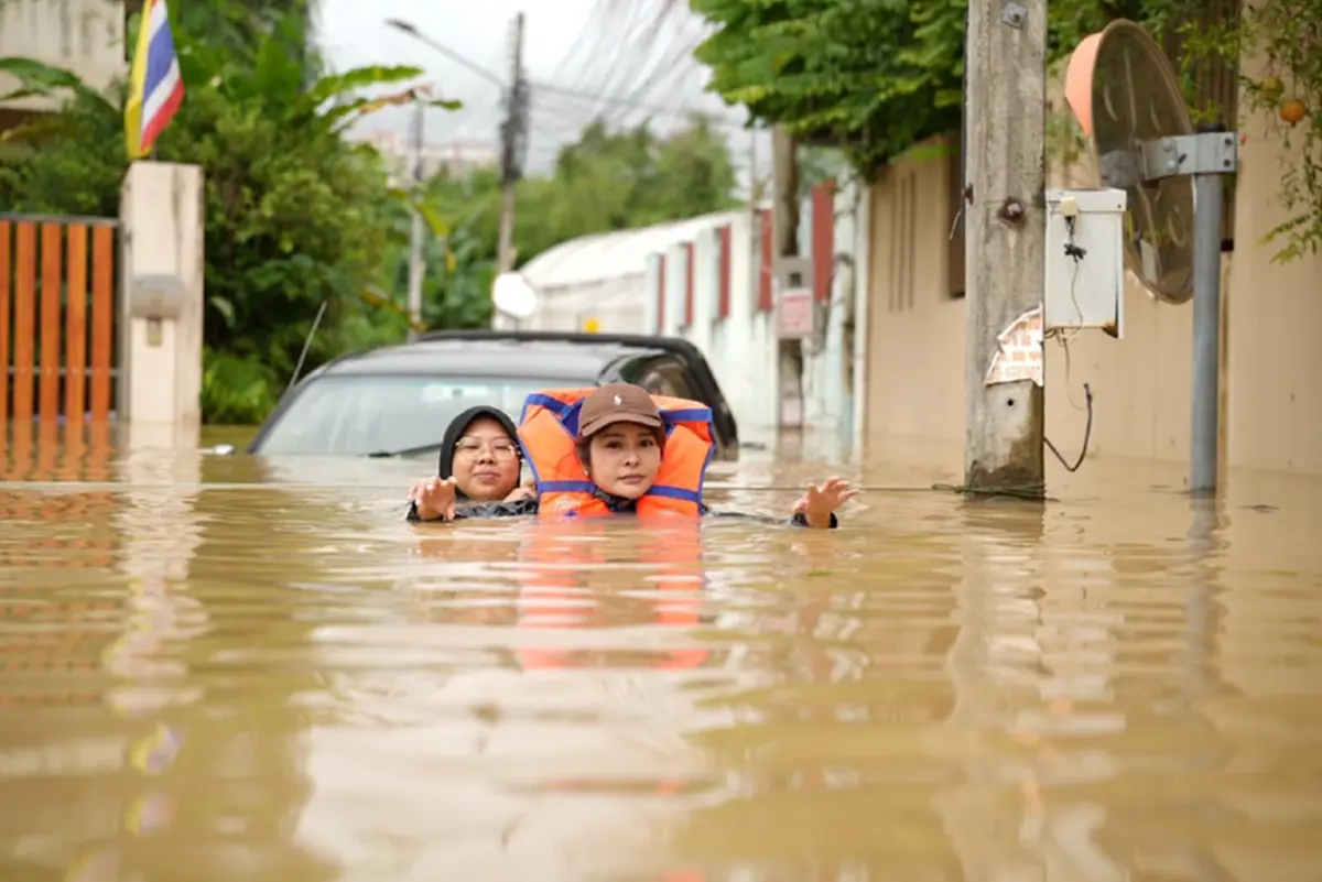 เปิดความจริง ภาพ สส.ลิซ่า ที่โดนกล่าวหาว่าเป็นภาระประชาชน 