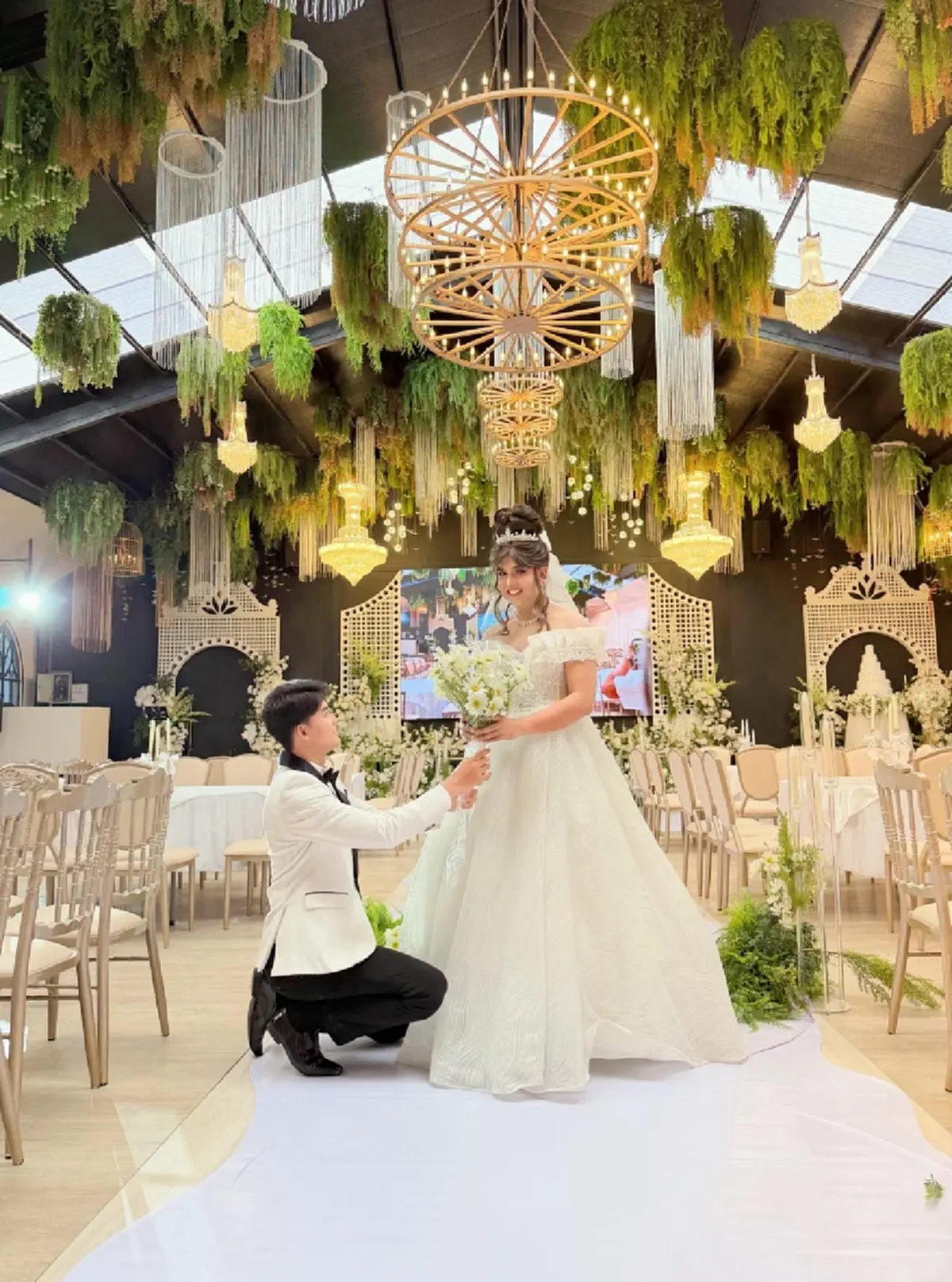 แพรรี่ เฉลยแล้ว หลังเผยภาพชุดแต่งงาน ชาวเน็ตสงสัยจริงหรือหลอก